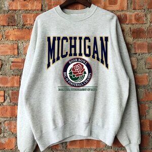 University Of Michigan Sweatshirt Michigan Wolverines Shirt Retro Vintage